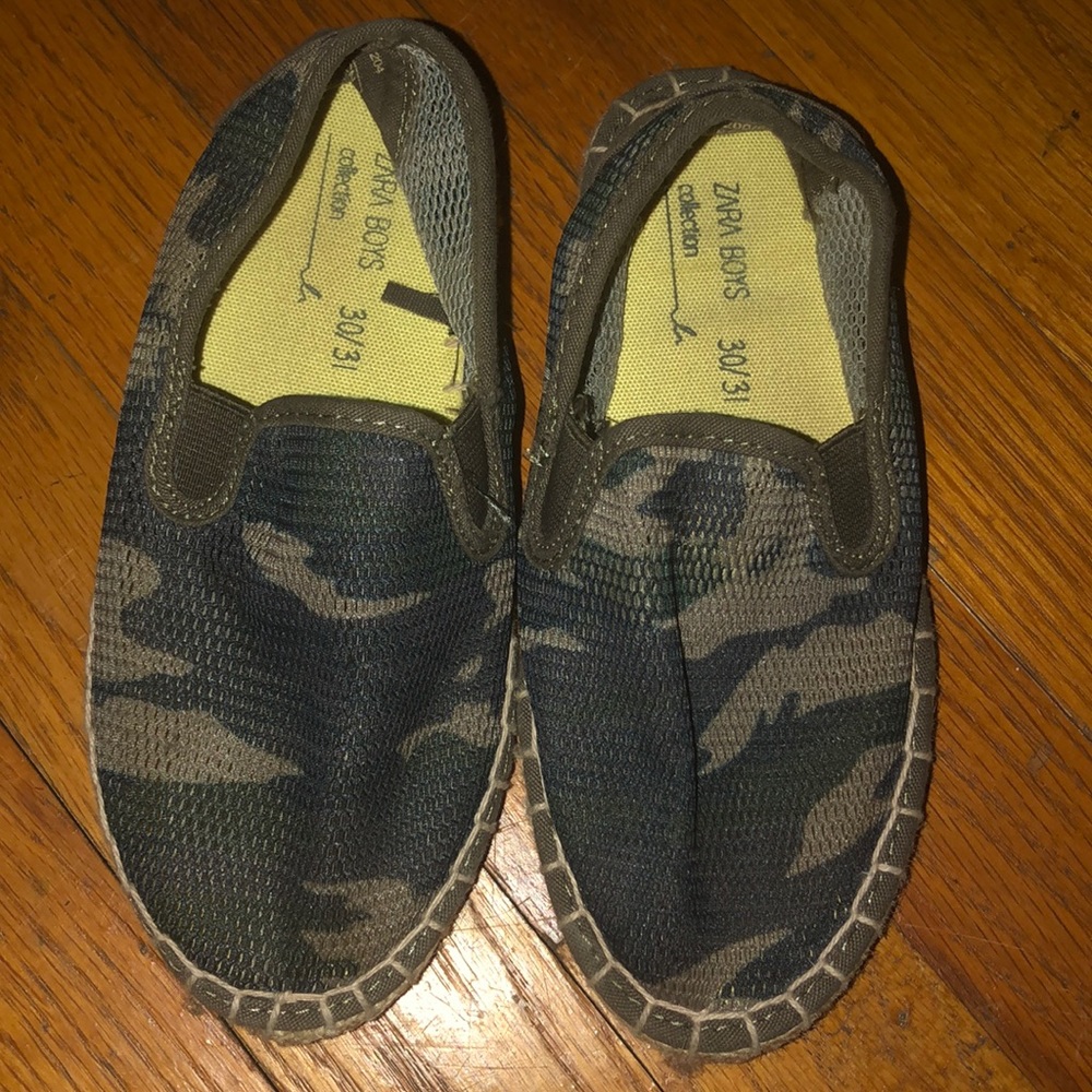 Unisex Camouflage Moccasins/ Espadrilles.